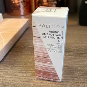 VOLITION
Hibiscus Unspottable Correcting Oil 35 ml